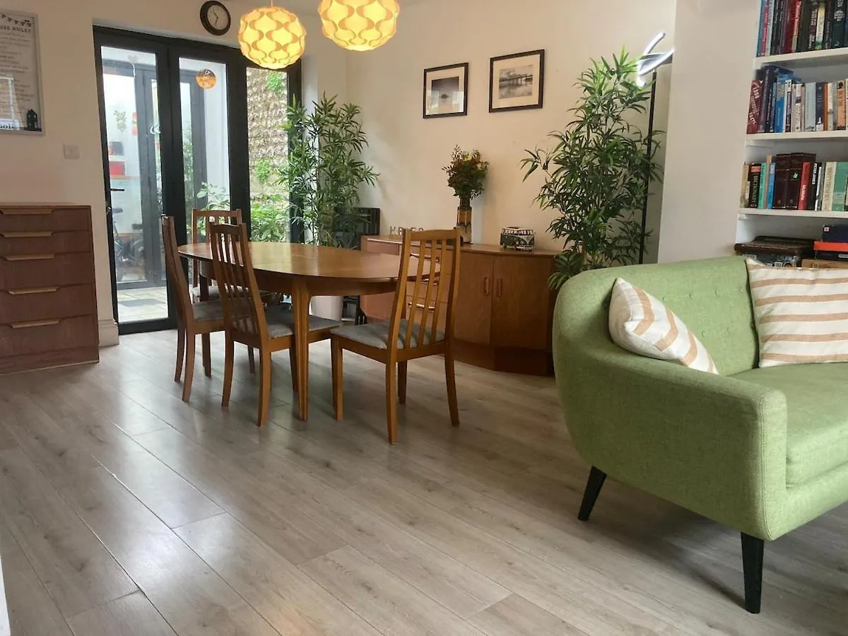 Holiday home Spacious 4 Bed House, Near The Beach Brighton
