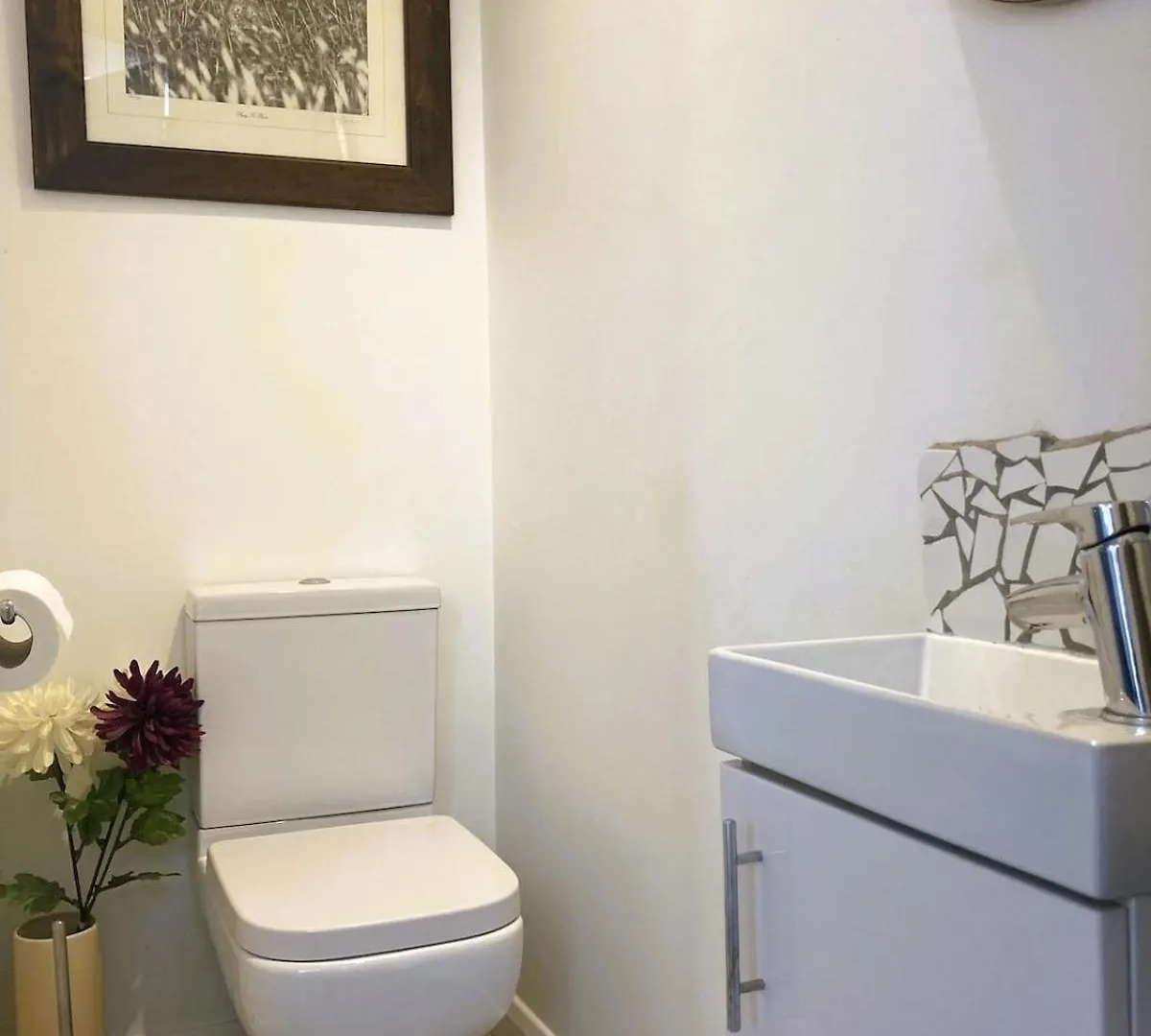 Spacious 4 Bed House, Near The Beach Brighton