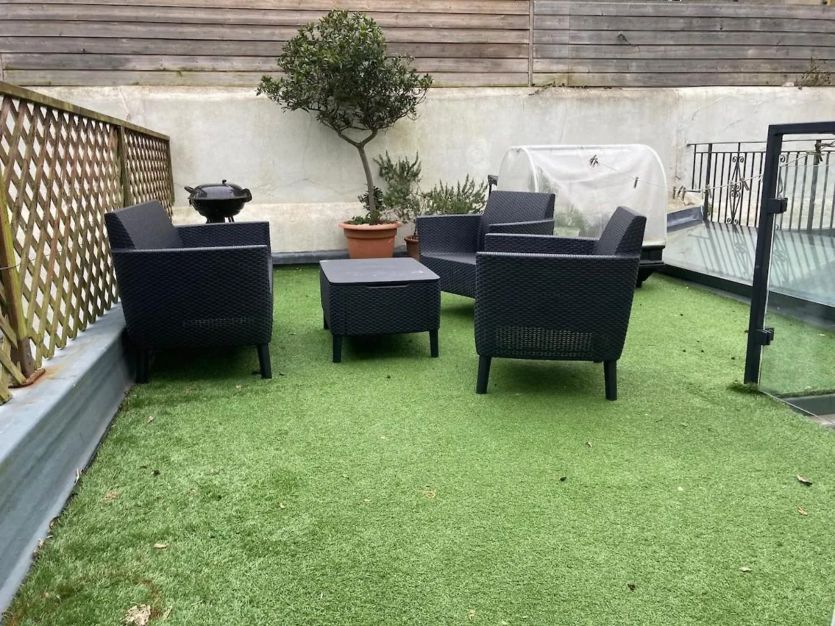 Spacious 4 Bed House, Near The Beach Hove